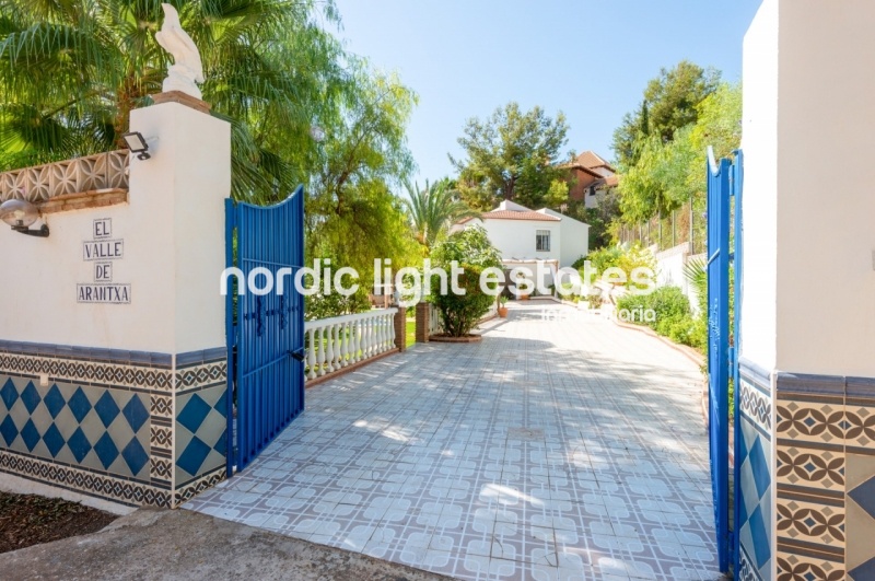 Similar properties Gorgeous villa for winter let 2024/25 / 2 apartments