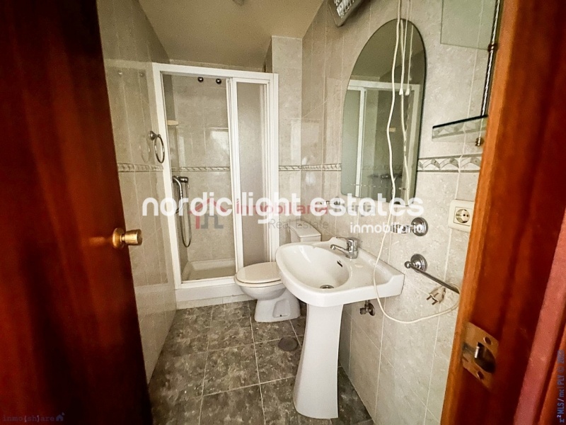 4bedroomed apartment next to the hospital Civil