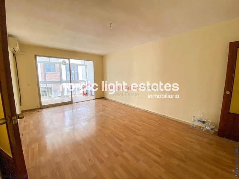 4bedroomed apartment next to the hospital Civil