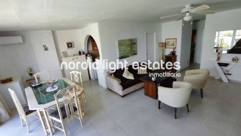 Impressive apartment in Carabeo 