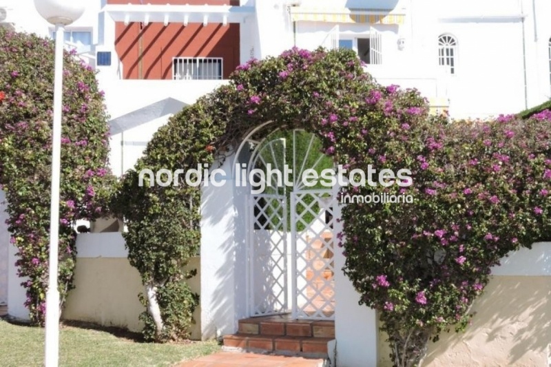 Terraced house in the urbanisation La Alambra