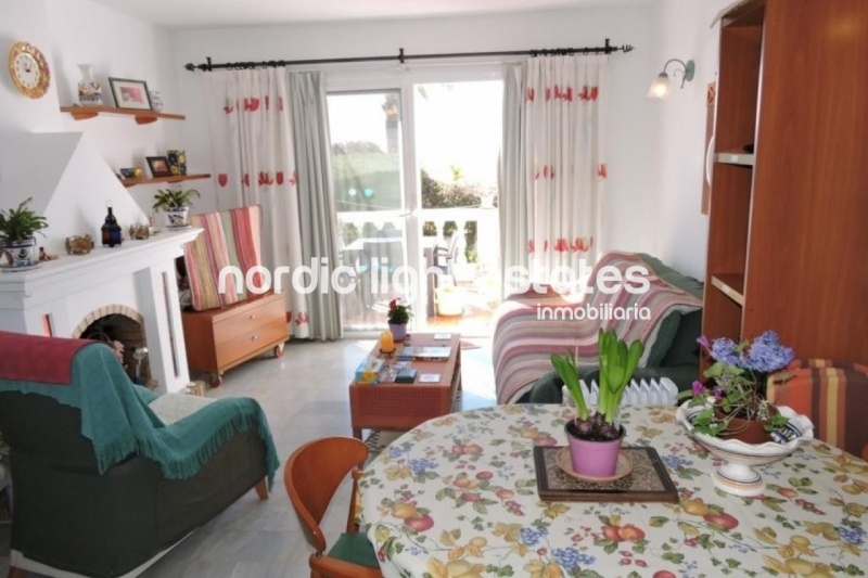 Terraced house in the urbanisation La Alambra
