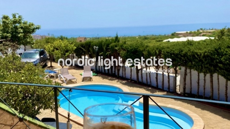 Spectacular villa very close to Nerja