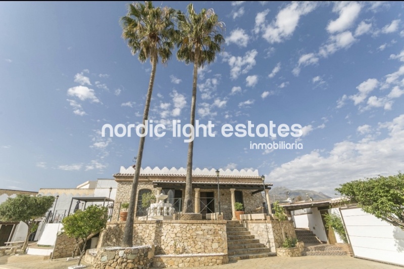 Spectacular villa very close to Nerja