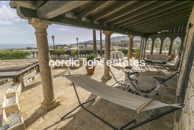 Spectacular villa very close to Nerja