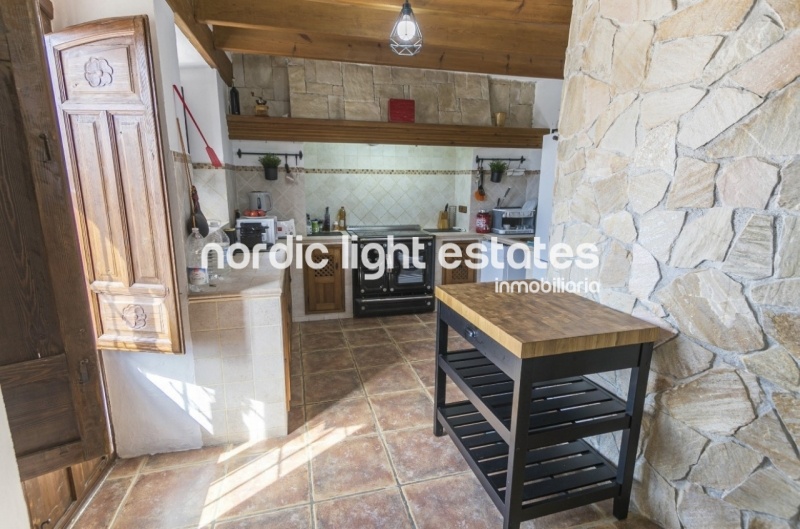 Spectacular villa very close to Nerja