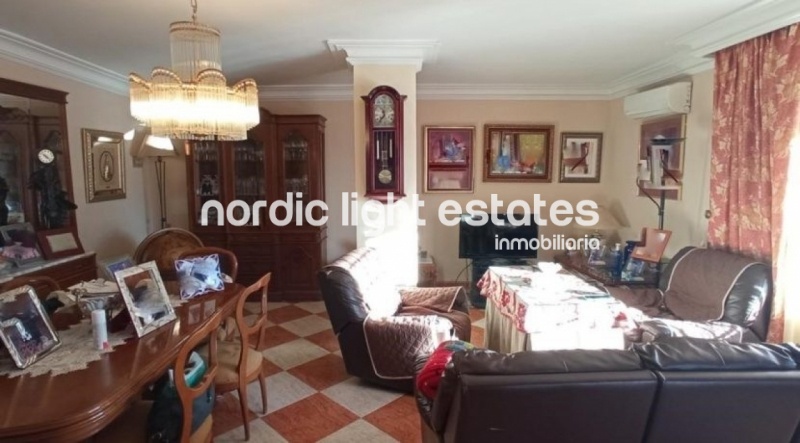 Villa with 4 bedrooms and garage 