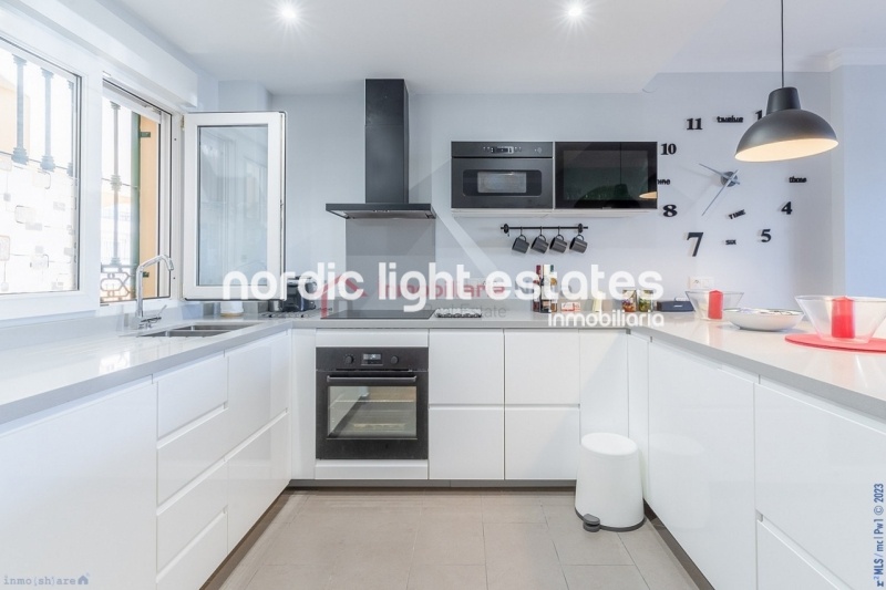 Apartamento reformado en la zona de Carabeo / Parador