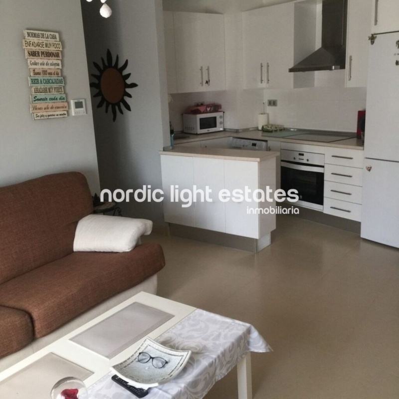 ¡¡¡Ganga!!! Moderno apartamento con 2 dormitorios, aire y trastero 