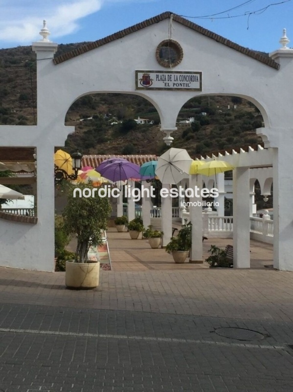 ¡¡¡Ganga!!! Moderno apartamento con 2 dormitorios, aire y trastero 