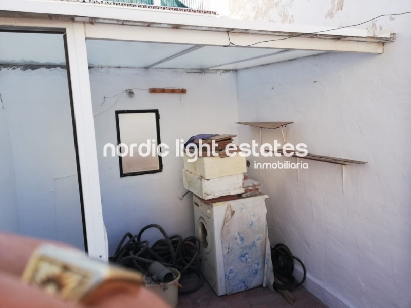 Townhouse to renovate, in the historic centre 