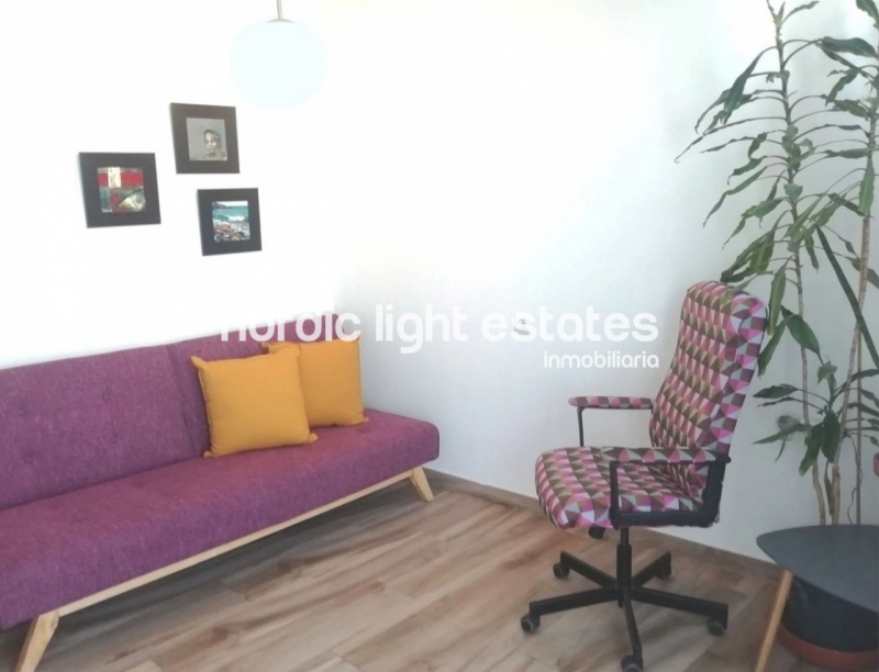 Apartment and 2 commercial premises in the centre of Nerja