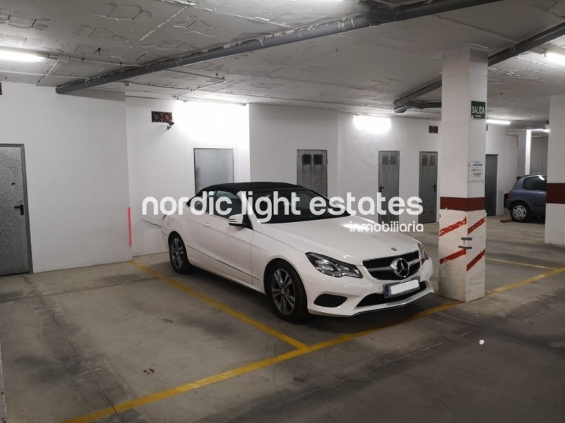 Beachfront apartment with parking space and store room