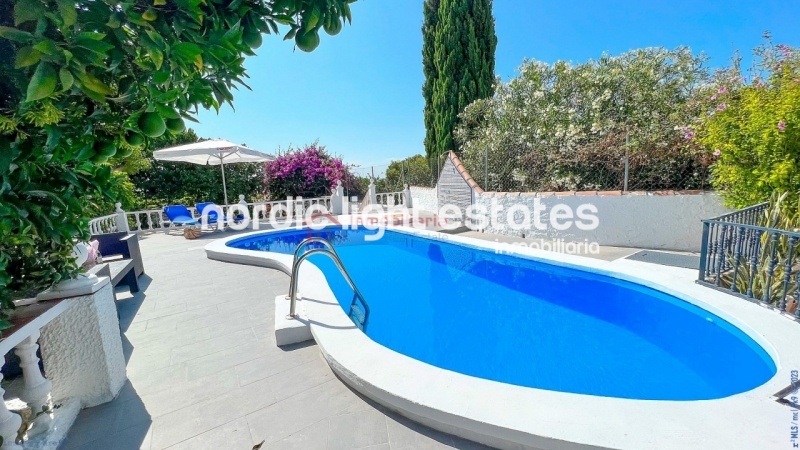Maravillosa villa entre Nerja y Frigiliana 