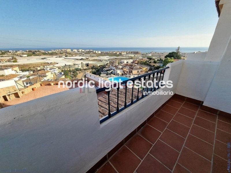 Propiedades similares Casa grande 5 dormitorios en Torrox Costa