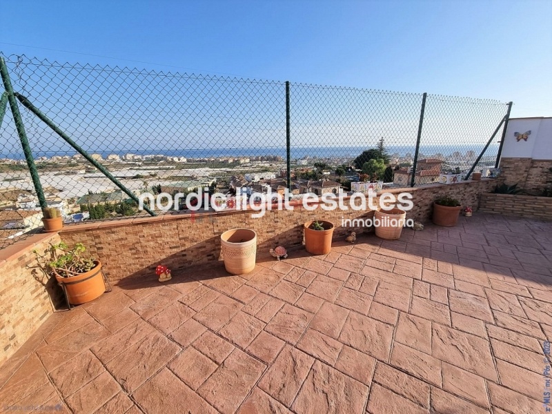 Propiedades similares Casa grande 5 dormitorios en Torrox Costa