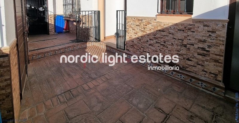 Propiedades similares Casa grande 5 dormitorios en Torrox Costa