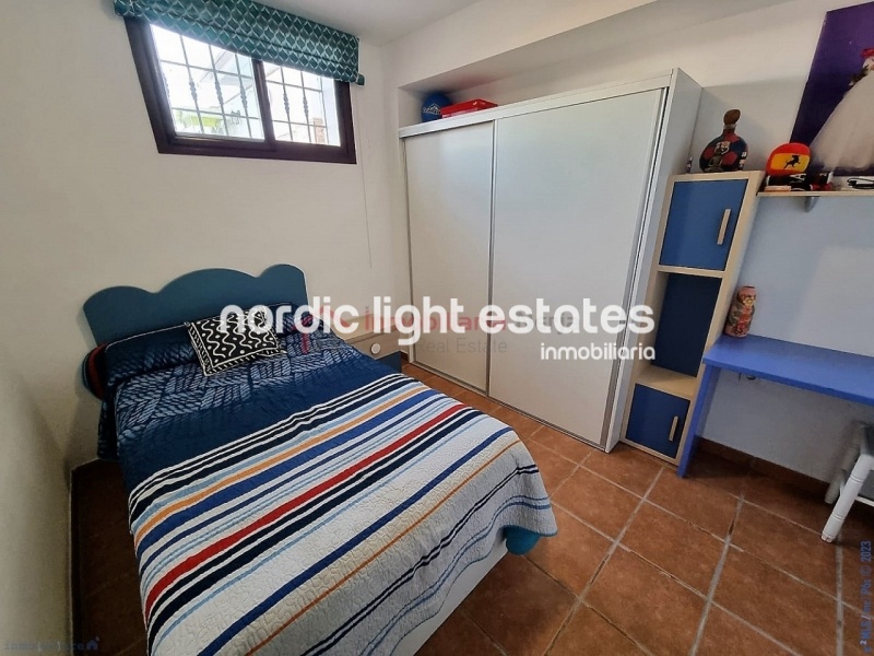 Propiedades similares Casa grande 5 dormitorios en Torrox Costa