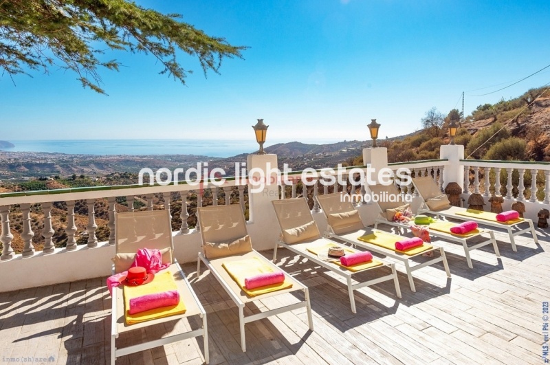 Propiedades similares 3 preciosas casas en 1 en Frigiliana