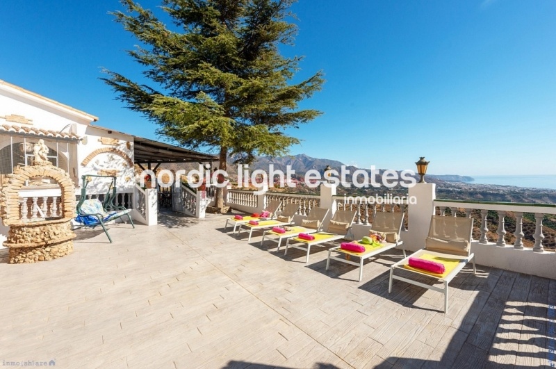 Propiedades similares 3 preciosas casas en 1 en Frigiliana