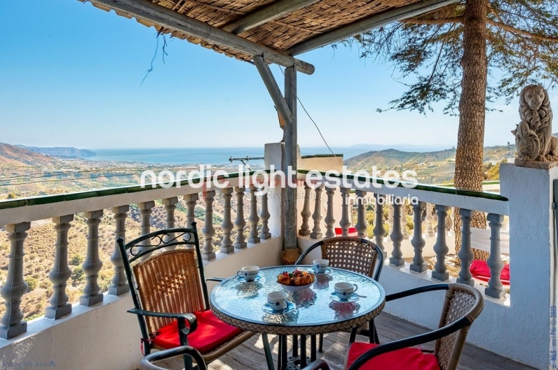 Propiedades similares 3 preciosas casas en 1 en Frigiliana