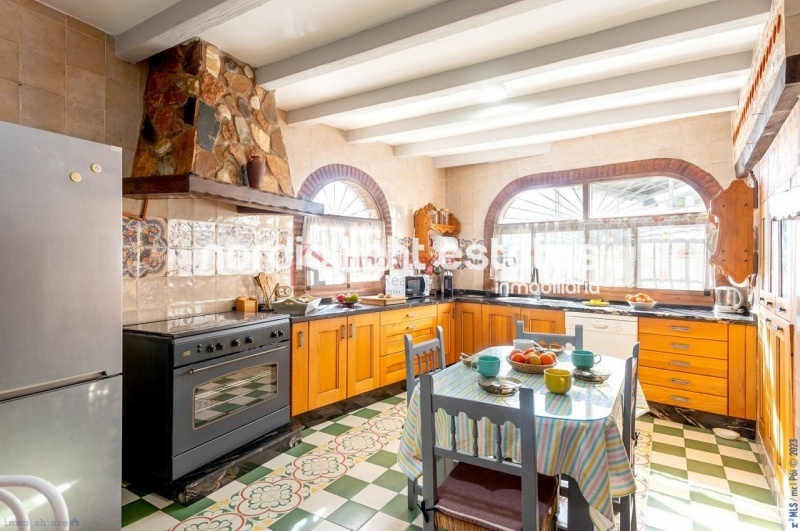 Propiedades similares 3 preciosas casas en 1 en Frigiliana
