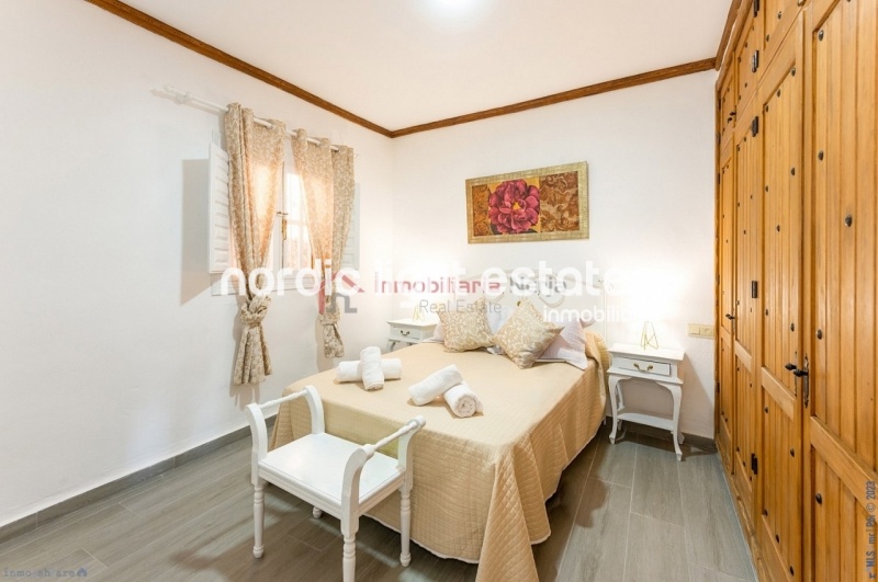 Propiedades similares 3 preciosas casas en 1 en Frigiliana