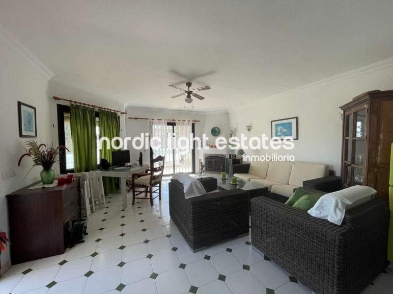 Villa in Punta Lara, Nerja - Luxury Living with Panoramic Sea Views