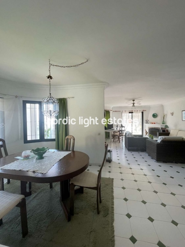 Propiedades similares Villa en Punta Lara. Lujo y Vistas Panorámicas al Mar