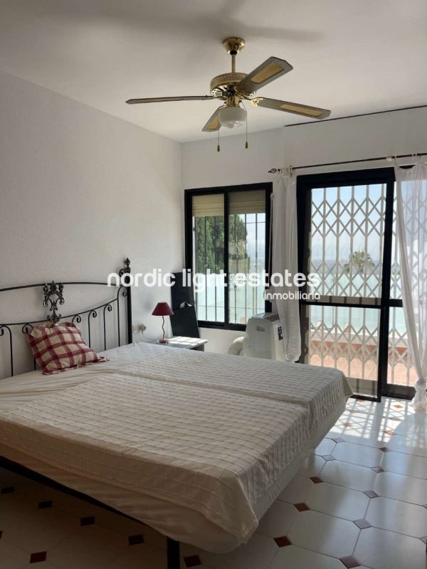 Villa in Punta Lara, Nerja - Luxury Living with Panoramic Sea Views