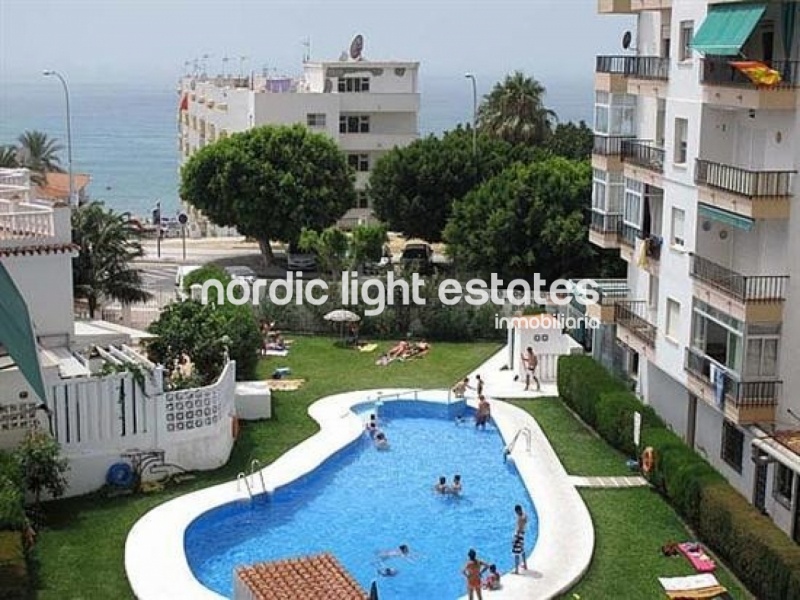 Encantador apartamento completamente renovado, junto a la playa de Torrecilla