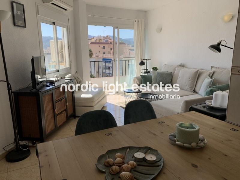 Encantador apartamento completamente renovado, junto a la playa de Torrecilla