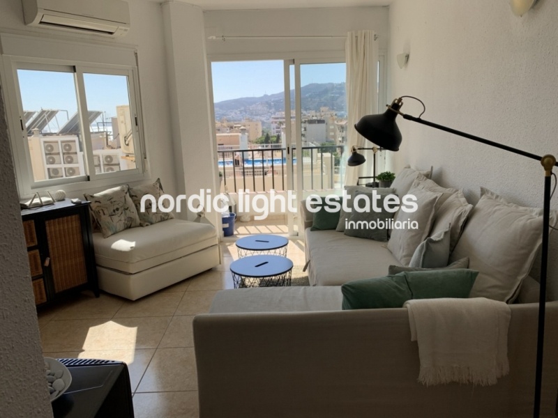 Encantador apartamento completamente renovado, junto a la playa de Torrecilla