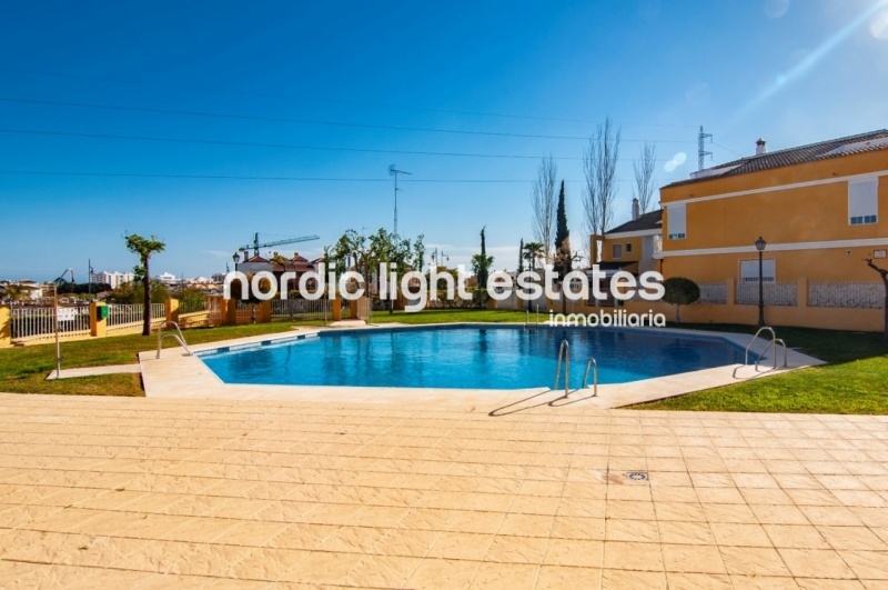 Casa muy grande en Torre del Mar