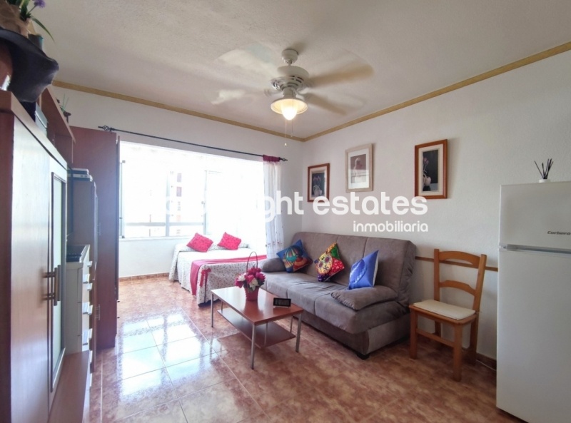 Apartment Torre del Mar beds