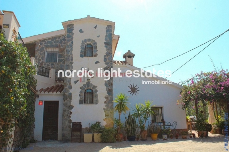 Villa de campo muy especial en Torrox