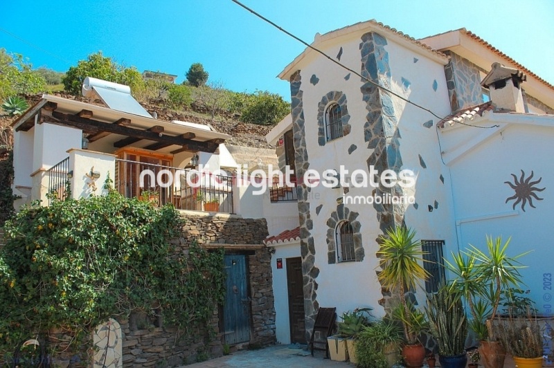Villa de campo muy especial en Torrox