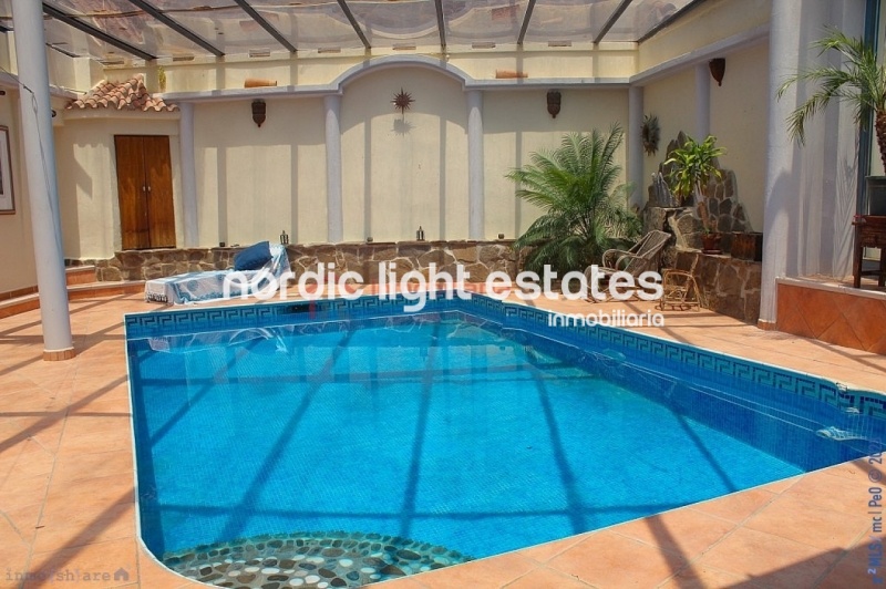 Villa de campo muy especial en Torrox