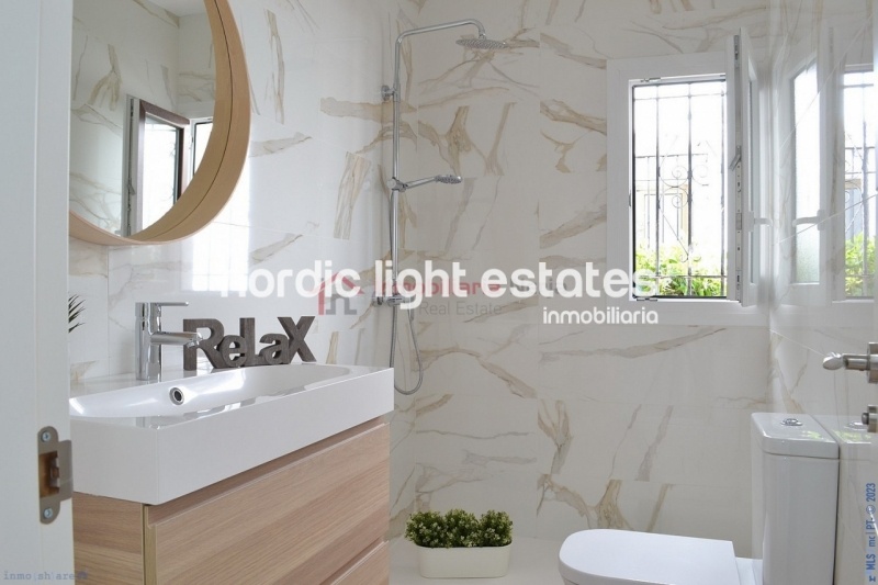 Renovated apartment with private garden 