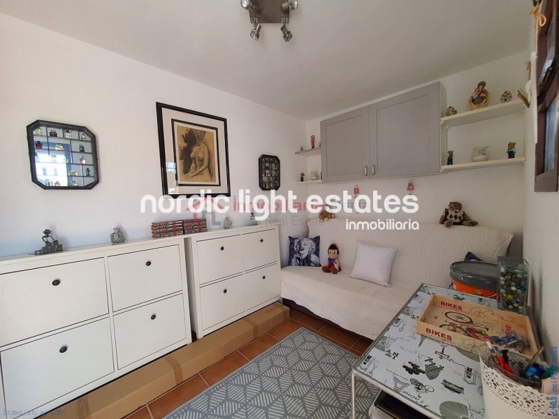 Impresionante villa semi adosada prácticamente nueva
