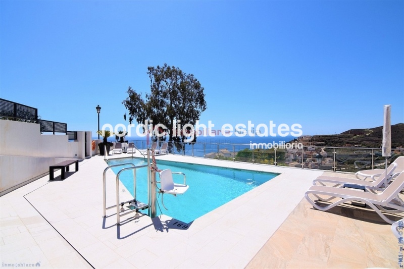 Excepcional apartamento seminuevo en Nerja