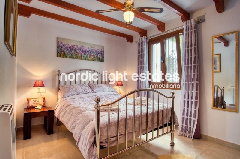 Absolutely stunning 5 bedroomed B&B villa in Iznate