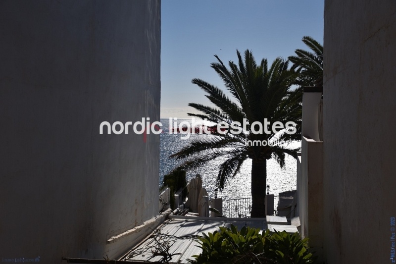 Propiedades similares Casa en el centro histórico con vistas panorámicas al mar 