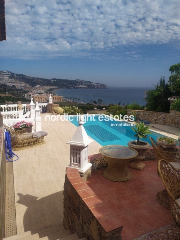 Propiedades similares Villa en La Herradura con vistas panorámicas al mar