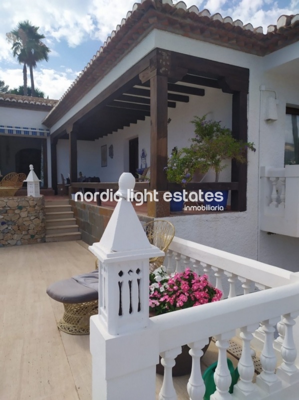 Similar properties Villa La Herradura 5 beds