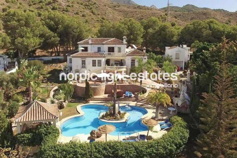 Propiedades similares Impresionante villa de 435m2 habitables en una parcela de 3.600m2