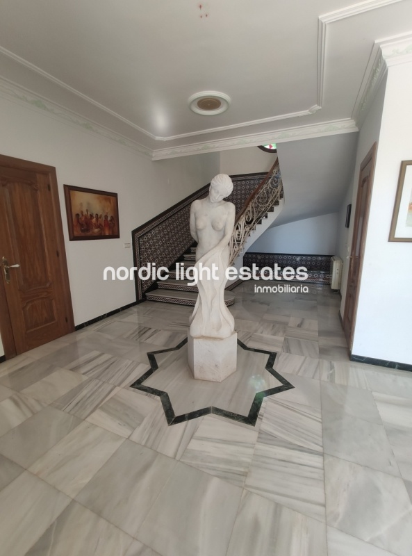Propiedades similares Impresionante villa de 435m2 habitables en una parcela de 3.600m2