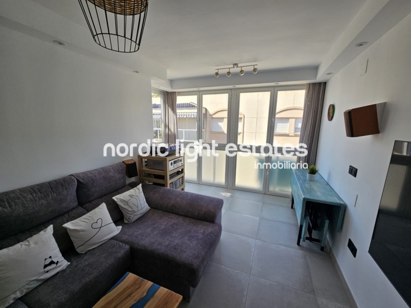 Penthouse in Torrox Costa with private roof terrace