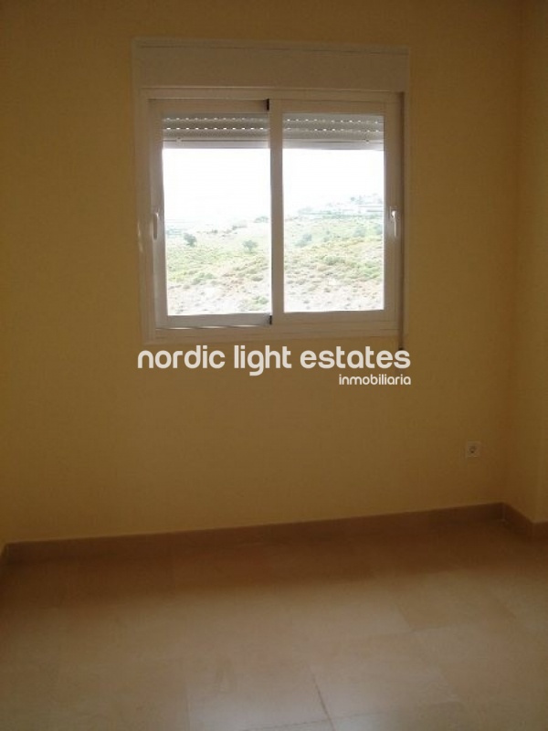 Top floor apartment located in the Baviera Golf urbanization, Caleta de Vélez