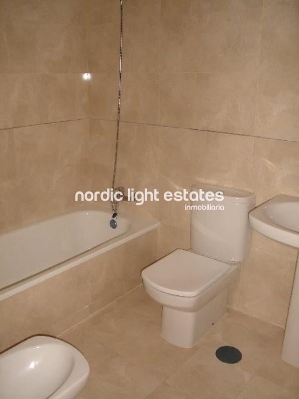 Top floor apartment located in the Baviera Golf urbanization, Caleta de Vélez